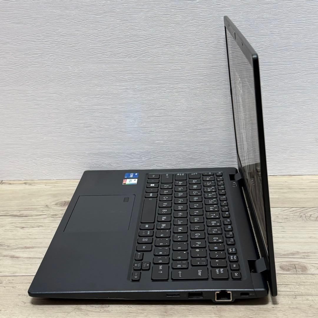 dynabook G83HU 第11世代i5 メモリ16GB 軽量13.3型