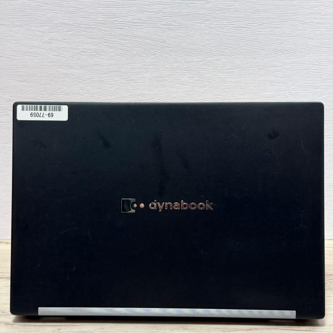 dynabook G83HU 第11世代i5 メモリ16GB 軽量13.3型