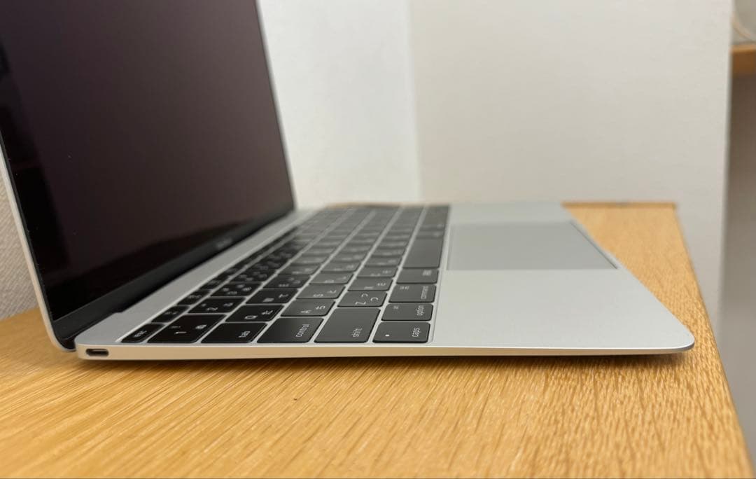 ジャンク MacBook Retina 12 2017インチ ロジックボード無し