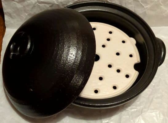 サンエフ健康陶器 土鍋 蒸し板付き 超耐熱 土鍋くん 中8号 黒系 新品