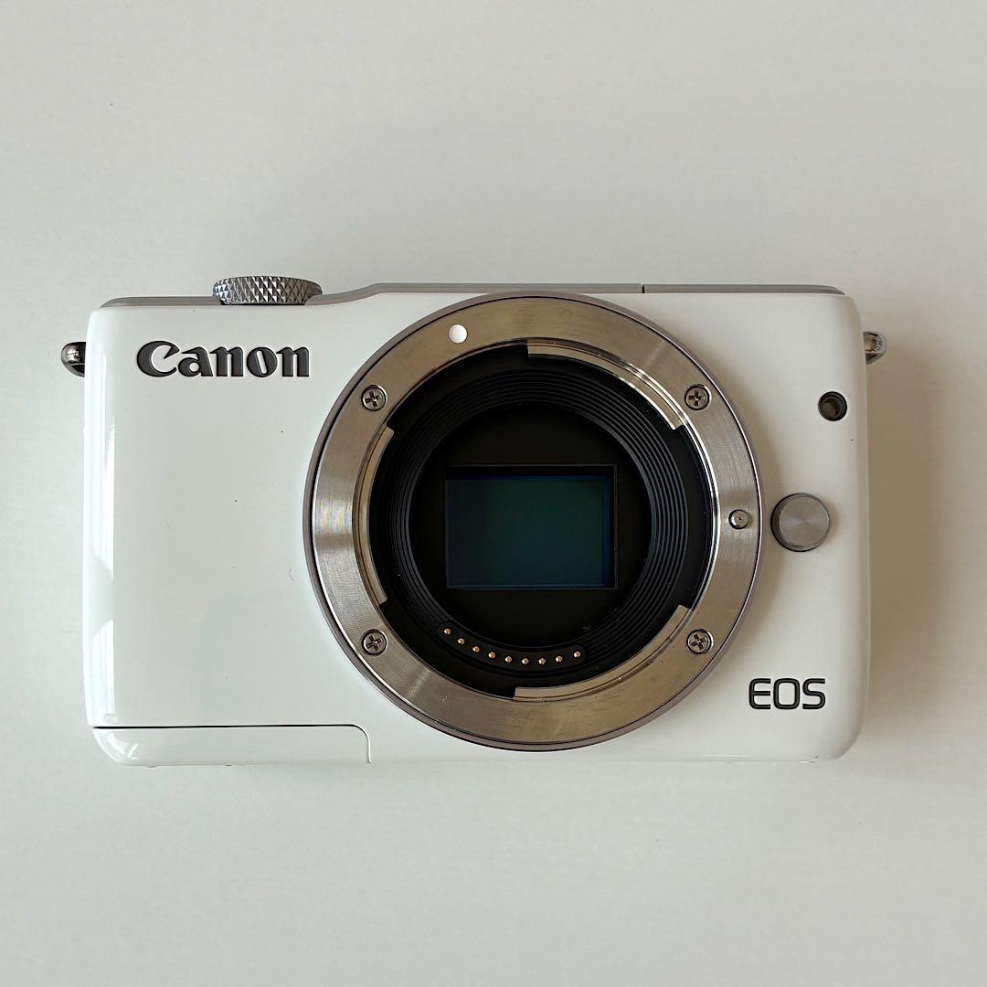 【美品】CANON EOS M10 ミラーレスカメラ レンズ2個セット