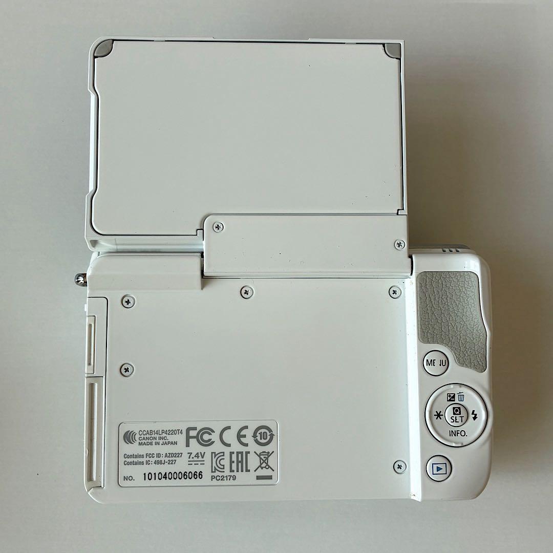 【美品】CANON EOS M10 ミラーレスカメラ レンズ2個セット