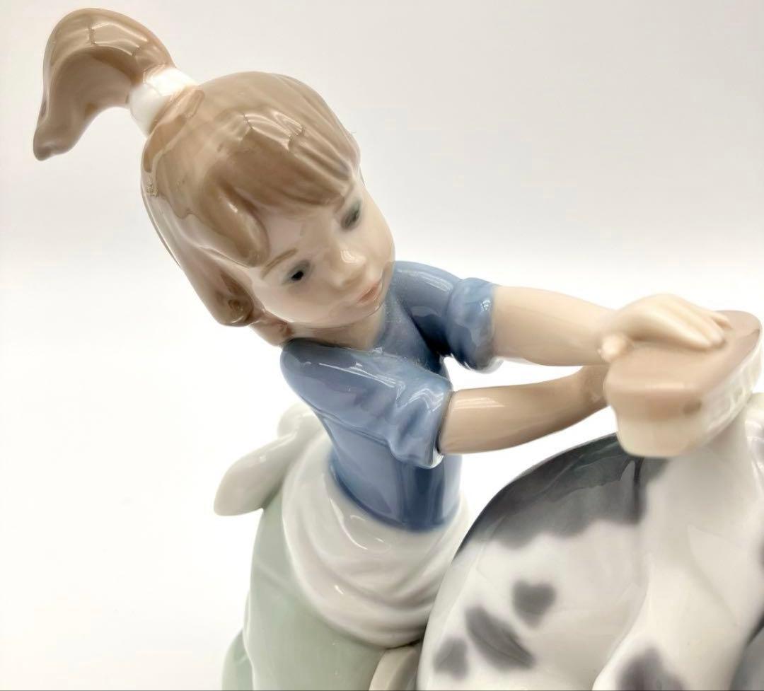 リヤドロ　LLADRO きれいにしましょうね　5455 美品