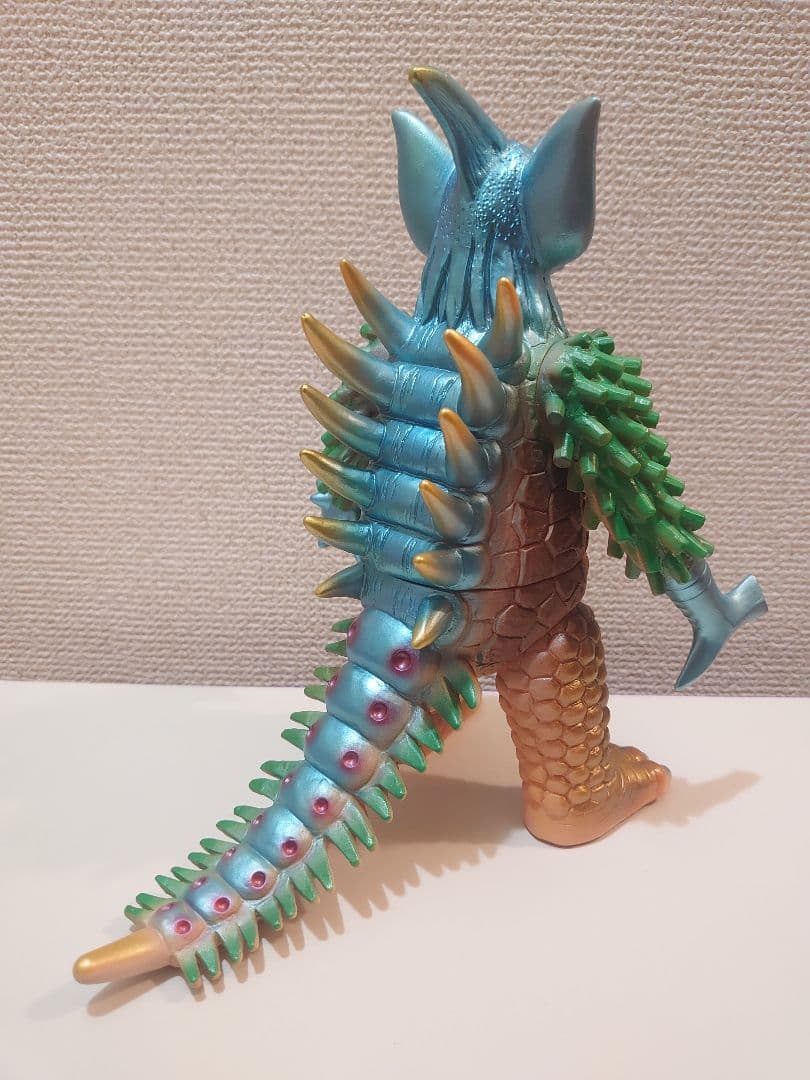 ブルマァク復刻　タイラント　ウルトラマンタロウ　 怪獣　ソフビ　フィギュア