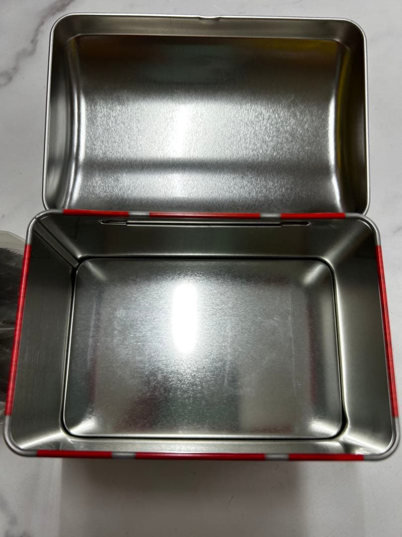 ポケモン お菓子缶 ポケモン不思議のダンジョン　闇の探検隊