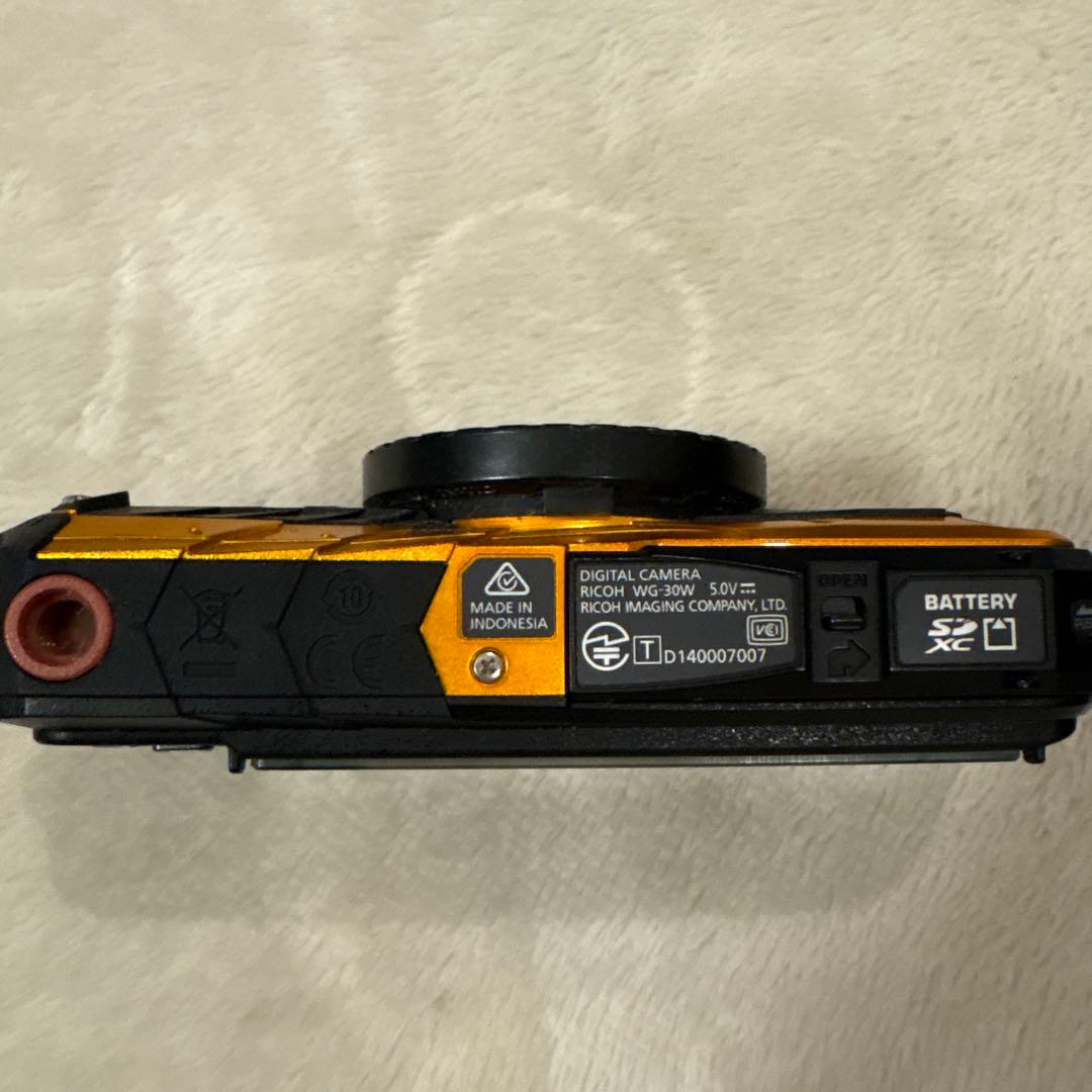 RICOH WG-30 オレンジ 防水 耐衝撃 動作確認済 傷あり