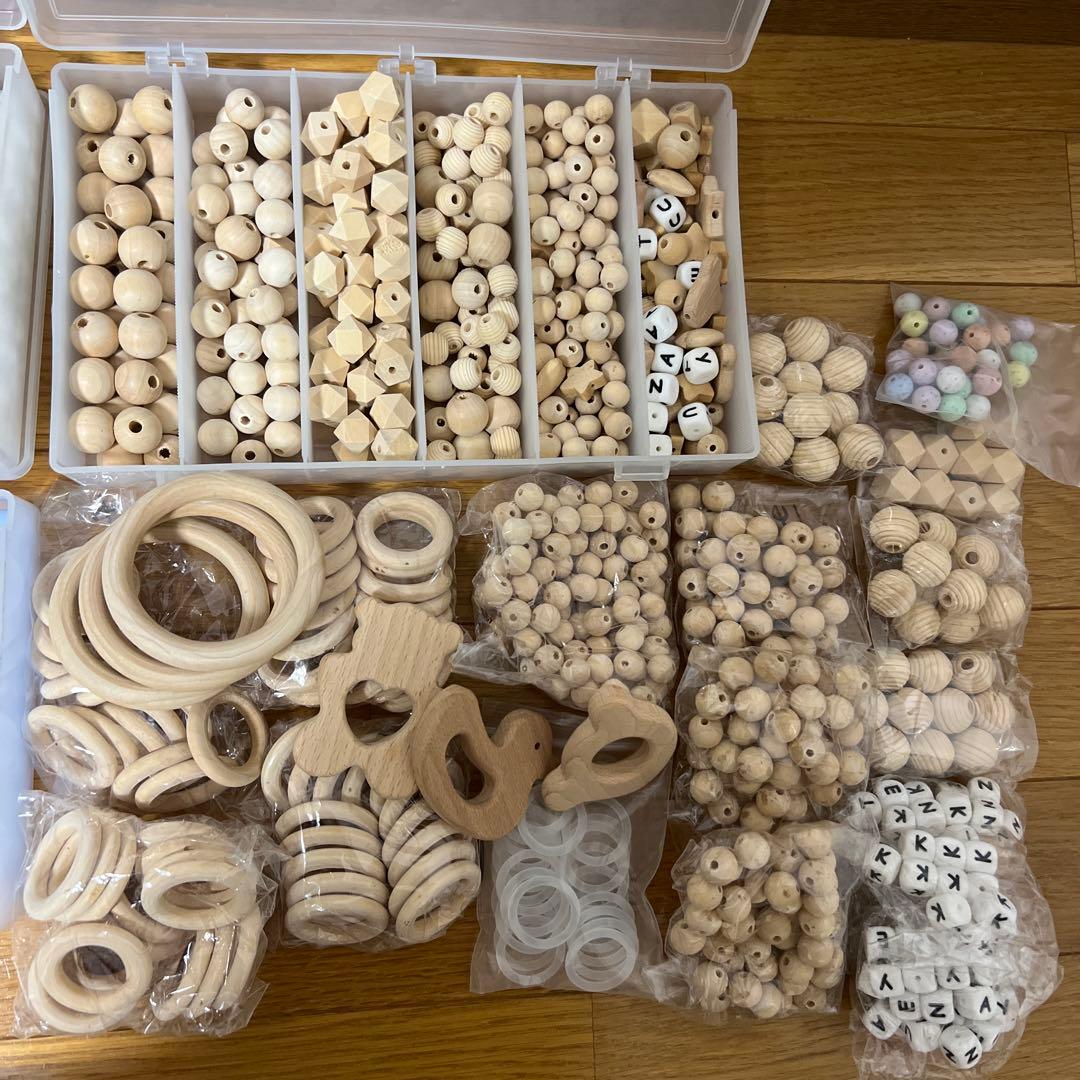 シリコンビーズ 木製ビーズなど