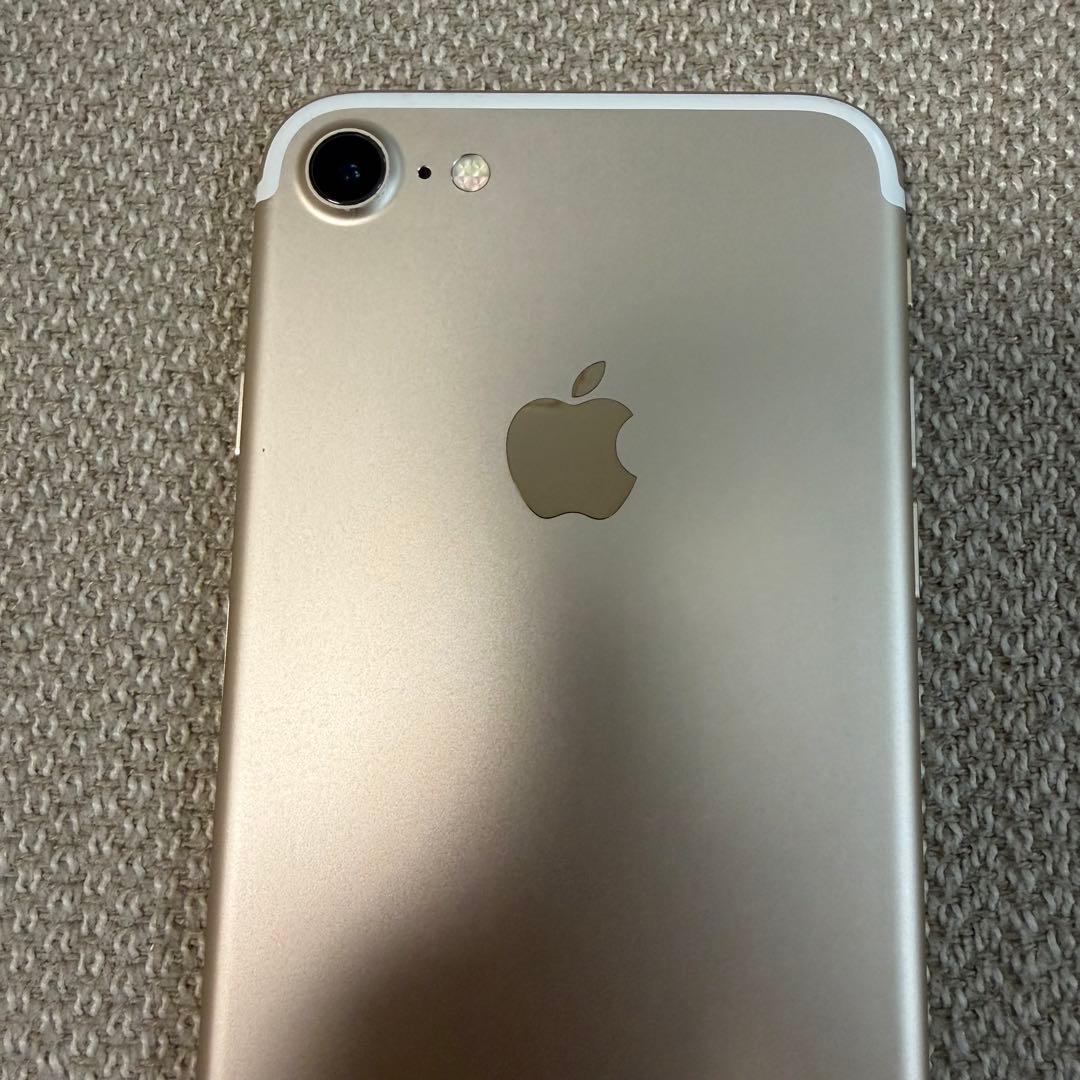 Apple iPhone 7 ゴールド simフリー バッテリー81% 箱つき