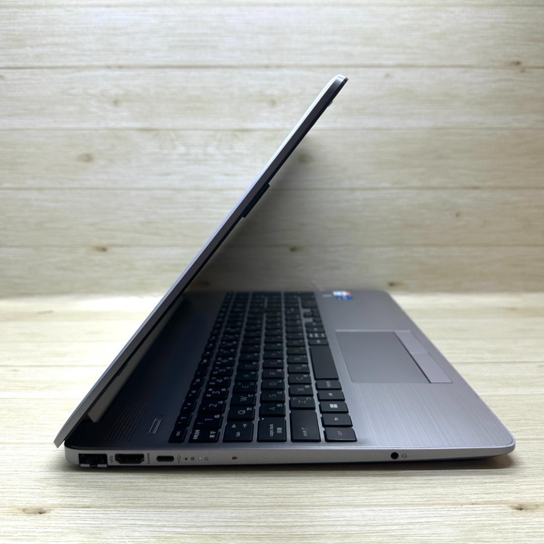 ★2022年製★ 美品 第11世代Corei5 SSD256GB HP J04