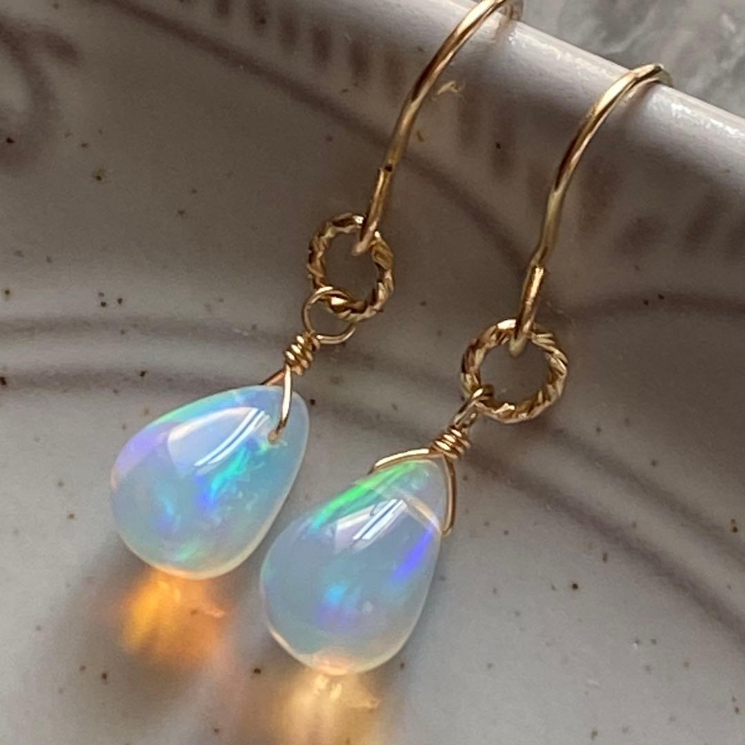 【専用です】エチオピア産プレシャスオパール✴︎14kgf一粒ピアスP269他