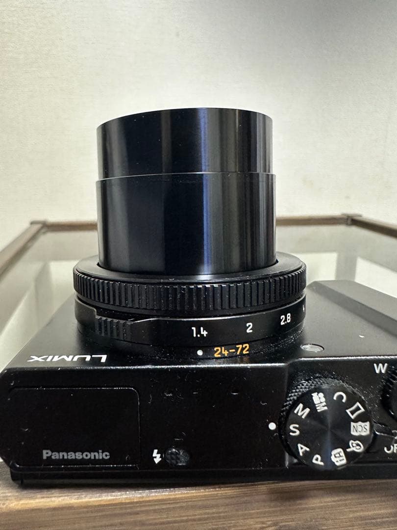 【りん】Panasonic LUMIX DMC-LX9