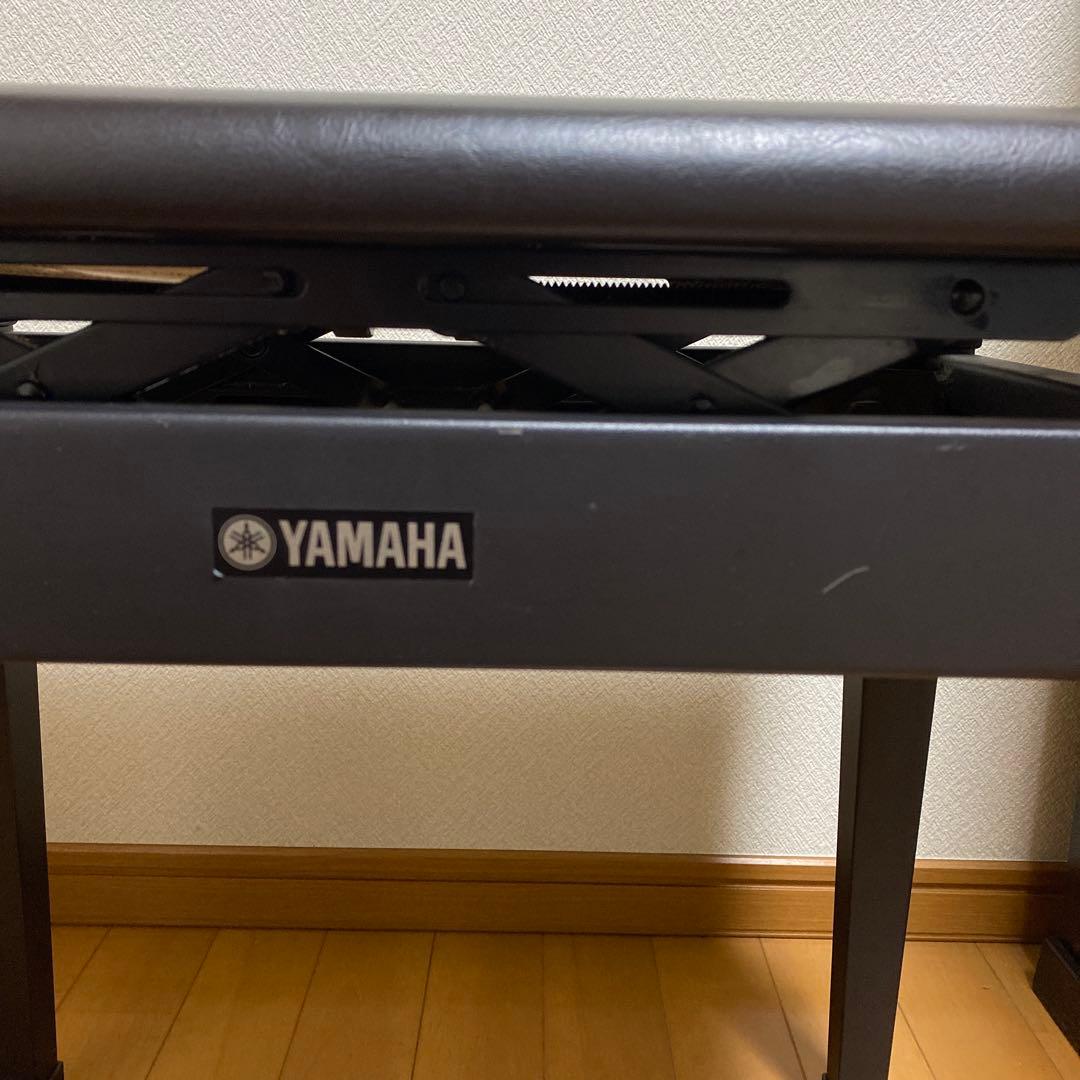 YAMAHA 電子ピアノ　ARIUS YDP-V240