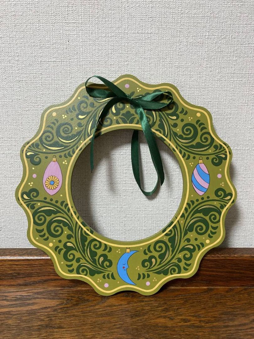 ロシア雑貨☆木製クリスマスリースCモスグリーン壁掛け飾りマトリョーシカ オリガ作