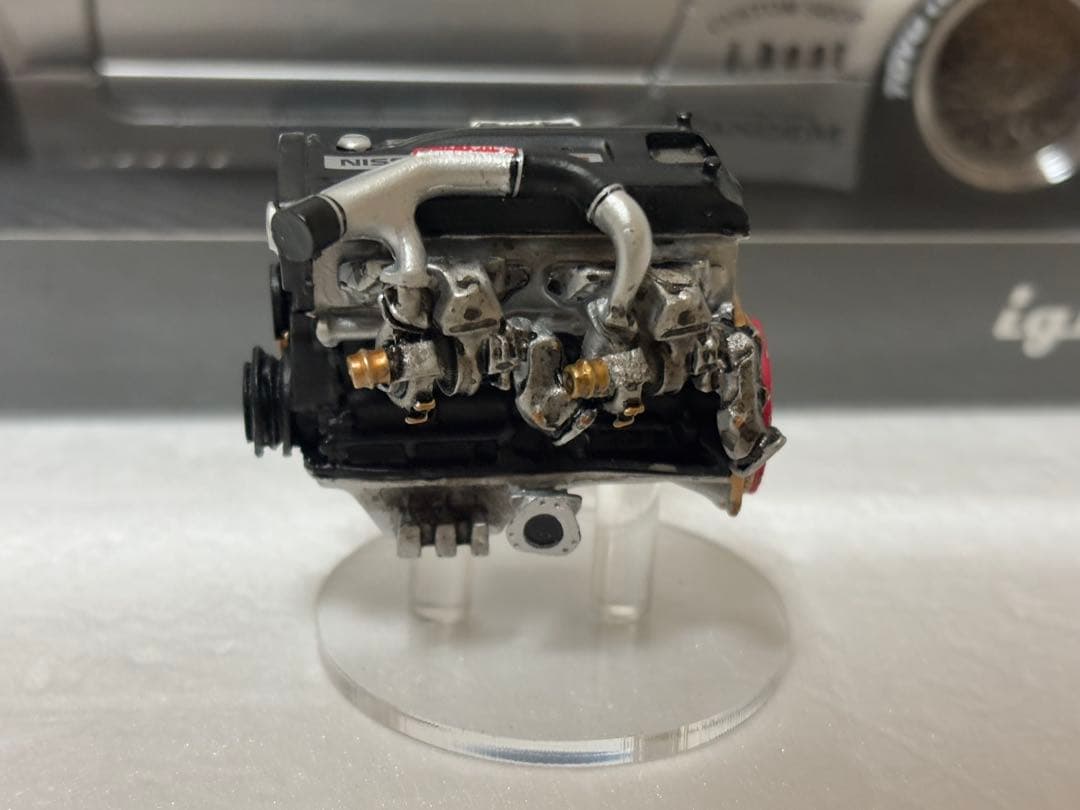 イグニッションモデル　1/18パンデム　GTR R33 シルバー　エンジン付き