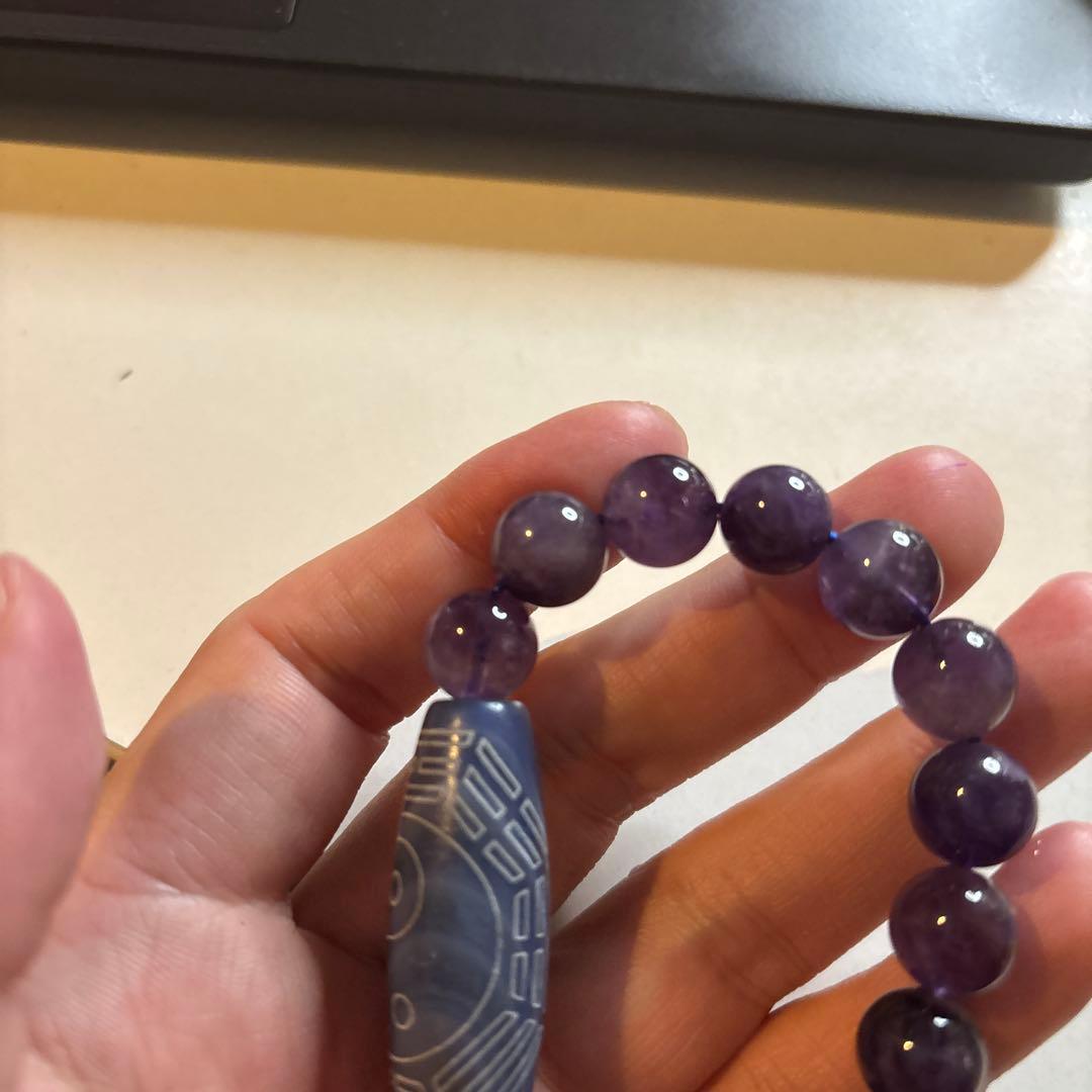 なんじゃこりゃー！見たことない！陰陽太極天珠！アメジスト！すっごい！