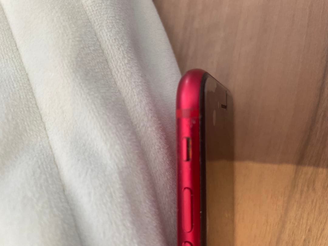 Apple iPhone SE2 (レッド)本体