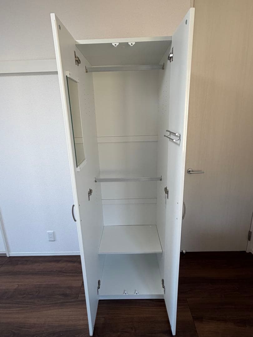 ３月１日まで掲載ニトリ ワードローブ PORTE-T 60WR WH（送料込み）