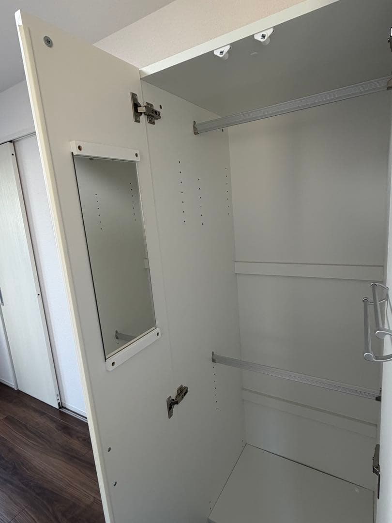 ３月１日まで掲載ニトリ ワードローブ PORTE-T 60WR WH（送料込み）