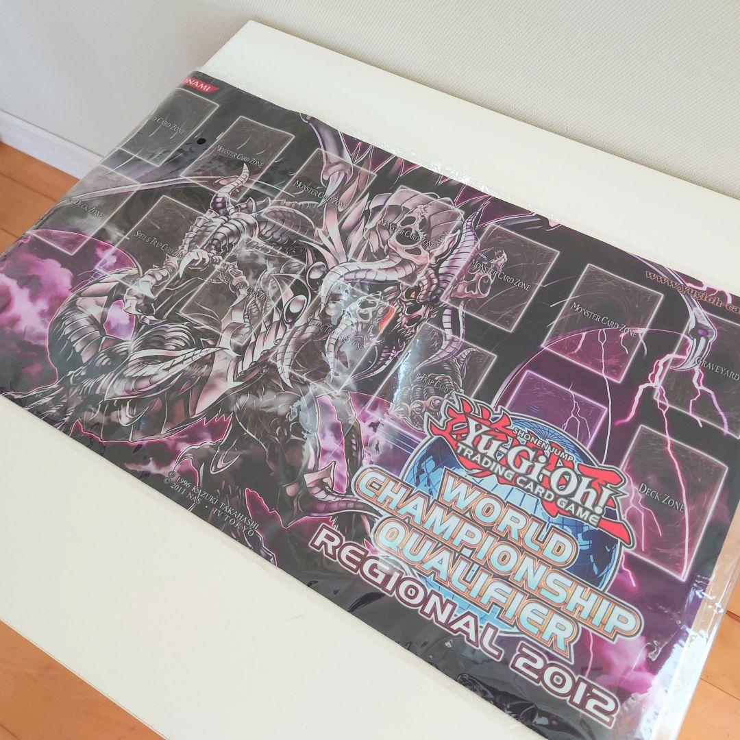 遊戯王 暗黒界の龍神グラファ 新品未使用 プレイマット