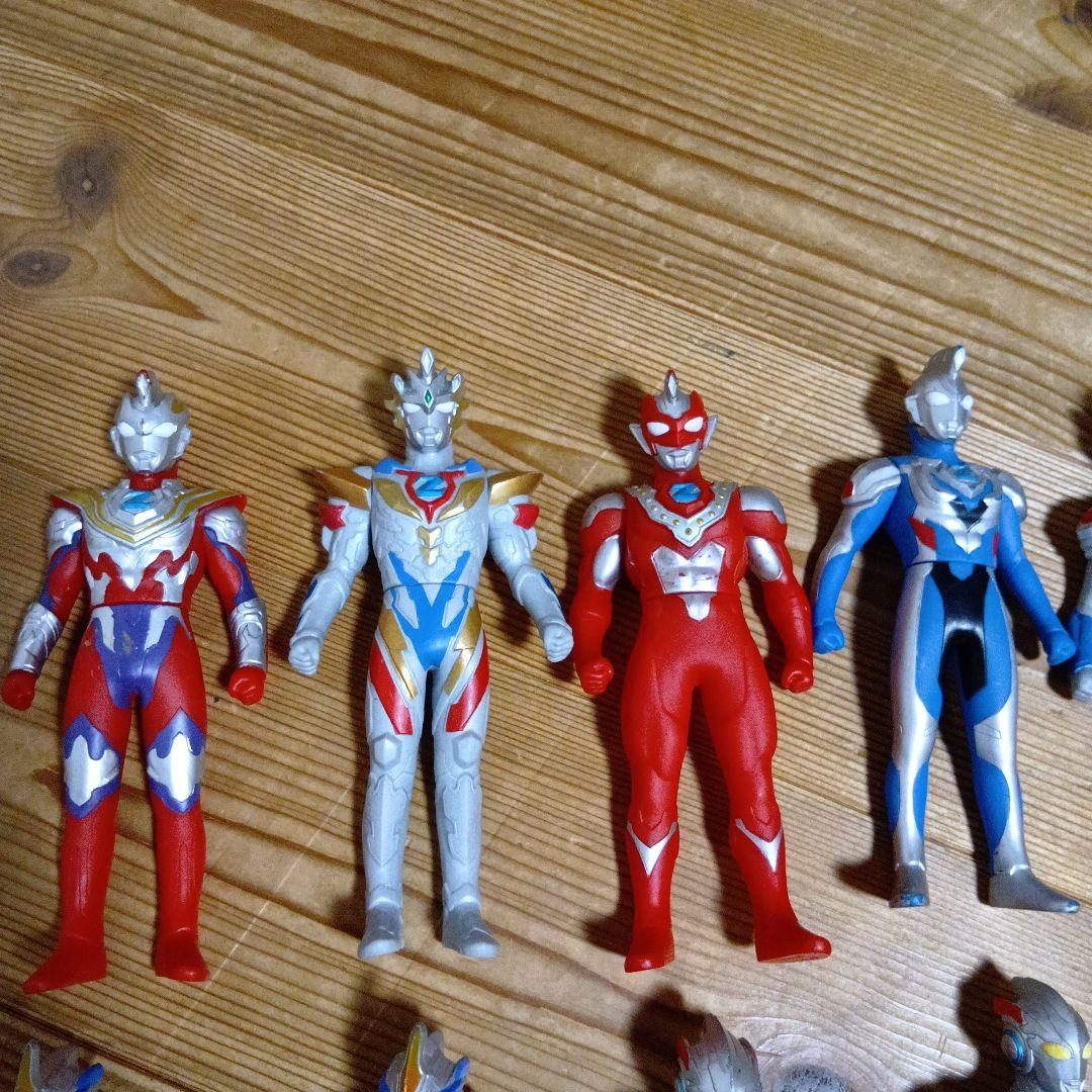 ウルトラマンソフビ等セット 63体