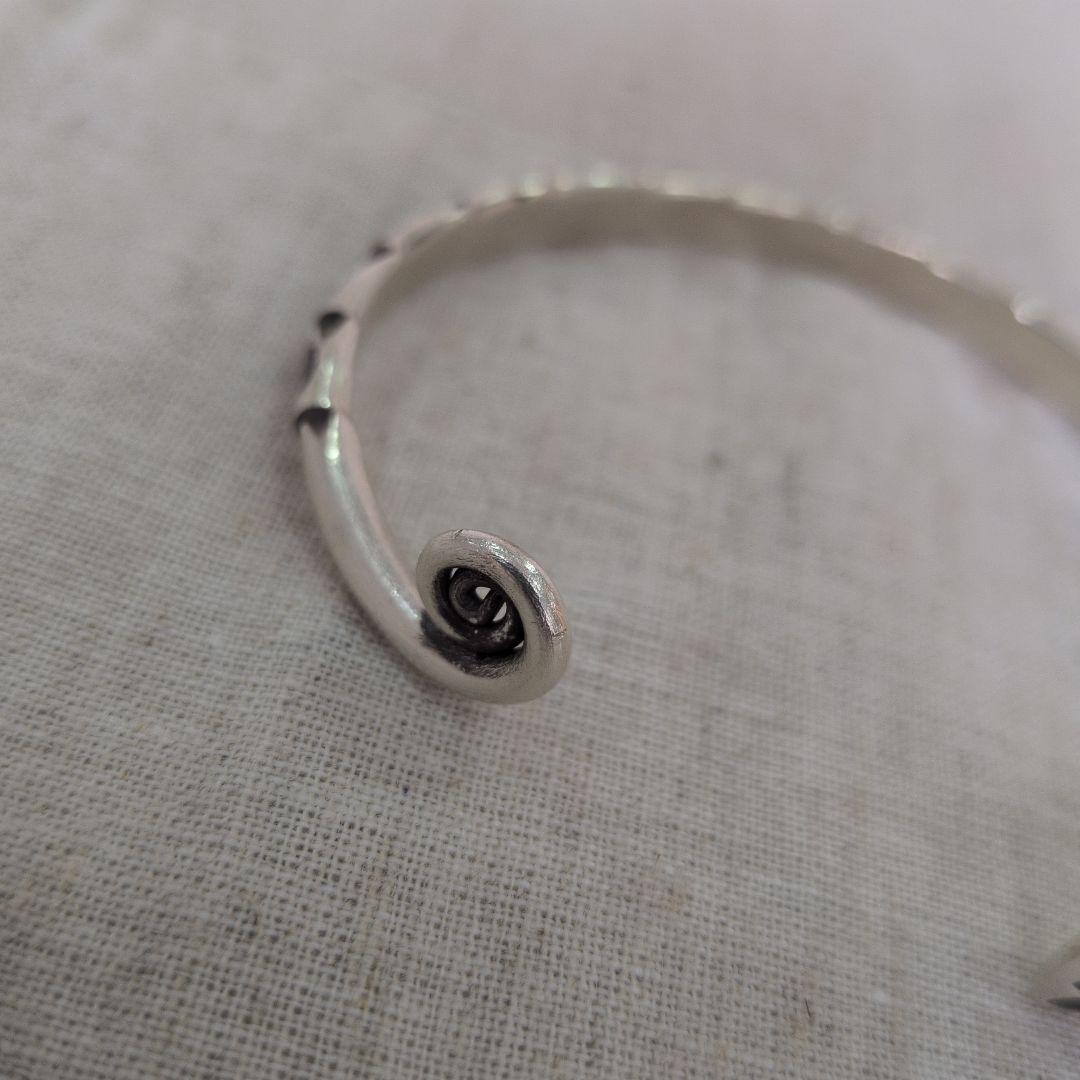 カレンシルバー　シルバー925 高純度　19cm バングル 幸運