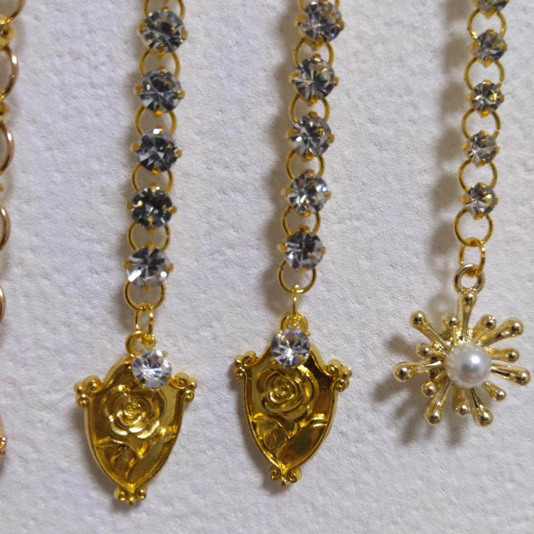 イヤリング風マスクチャーム　ビジューチャーム　蝶々　バラ　雫　ゴールド　シルバー