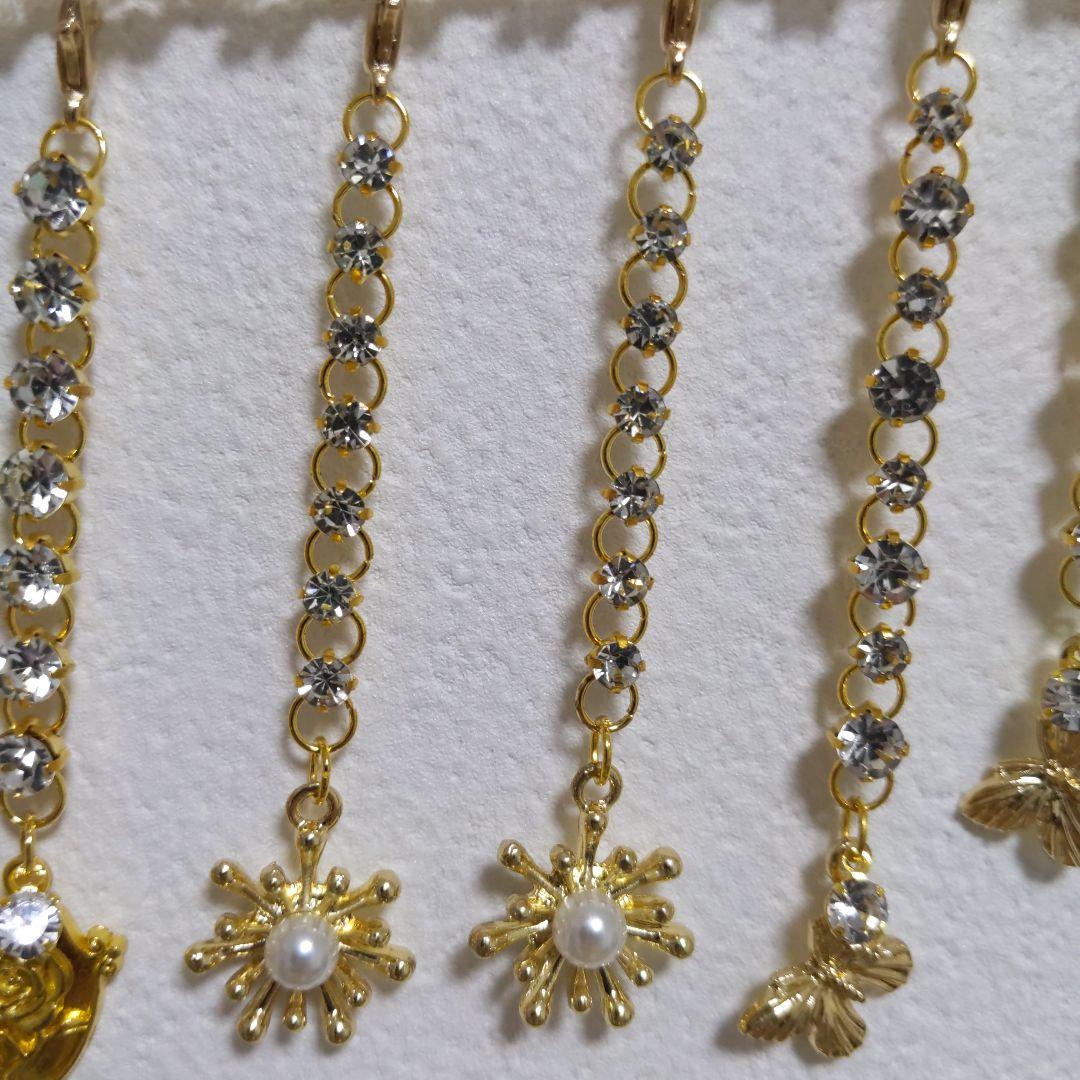 イヤリング風マスクチャーム　ビジューチャーム　蝶々　バラ　雫　ゴールド　シルバー