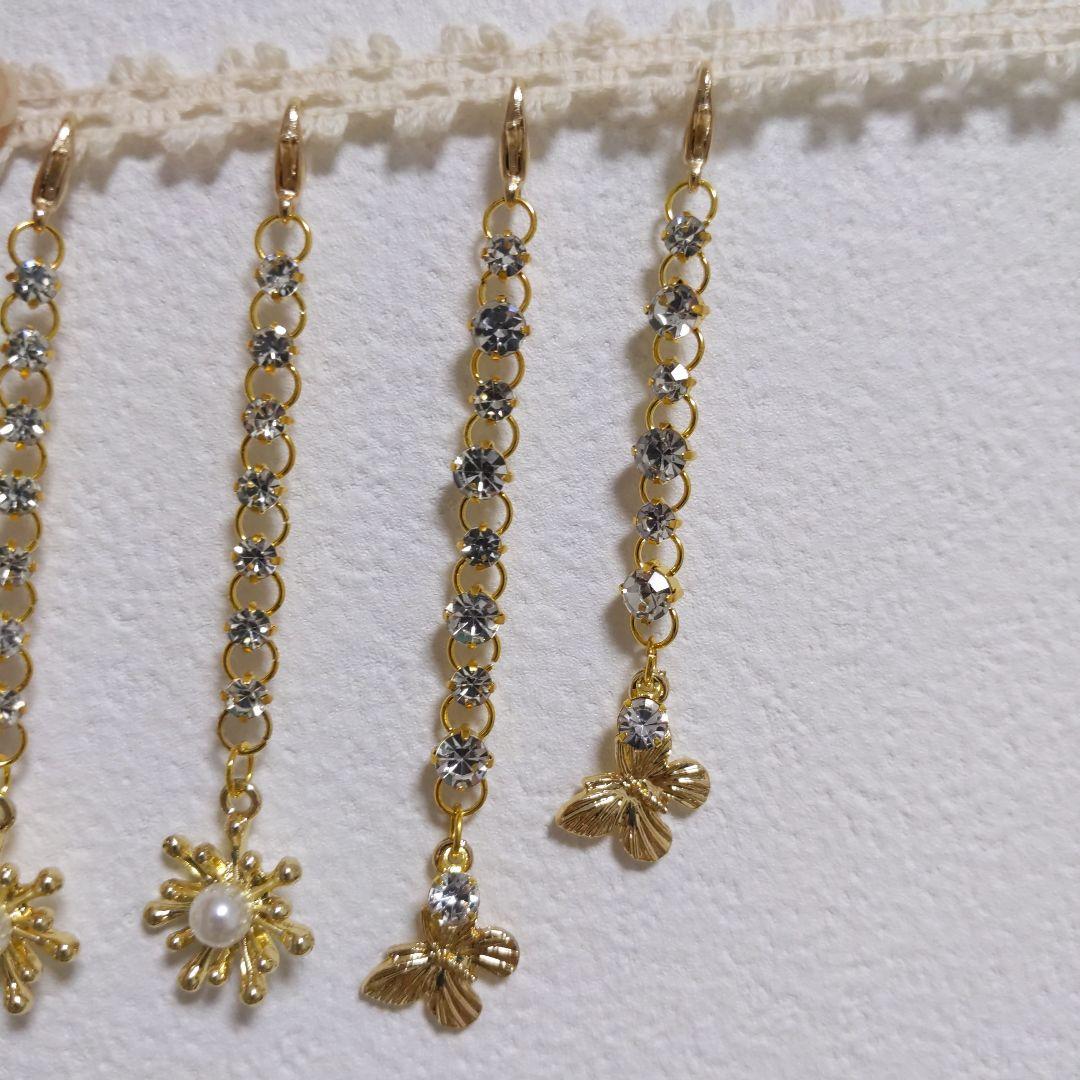 イヤリング風マスクチャーム　ビジューチャーム　蝶々　バラ　雫　ゴールド　シルバー