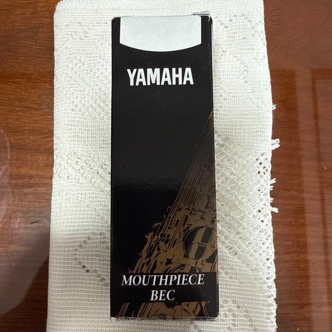 YAMAHA AS-4C アルトサックス用マウスピースとリガチャー