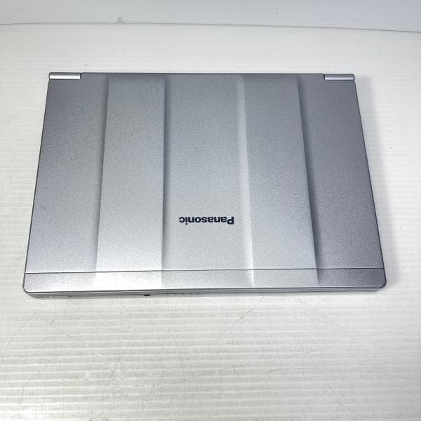 Panasonic SV7/ Core i5/SSD256GB/12.1型