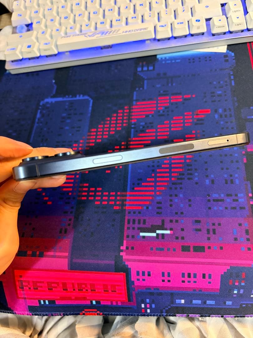 極美品iPhone15Promax 256G/US/100%/物理sim