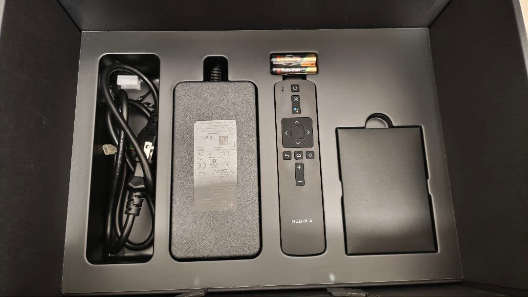 NEBULA Cosmos フルHDプロジェクター 本体