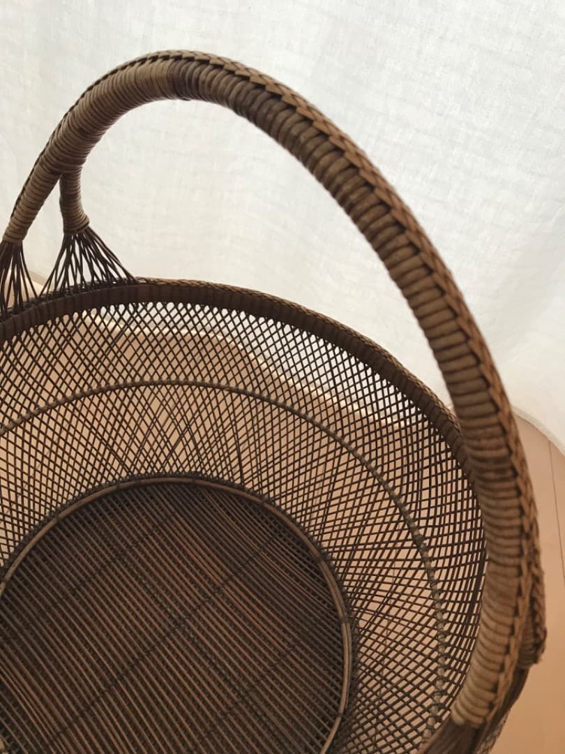 タイ製 植物の蔓で職人が作ったかご