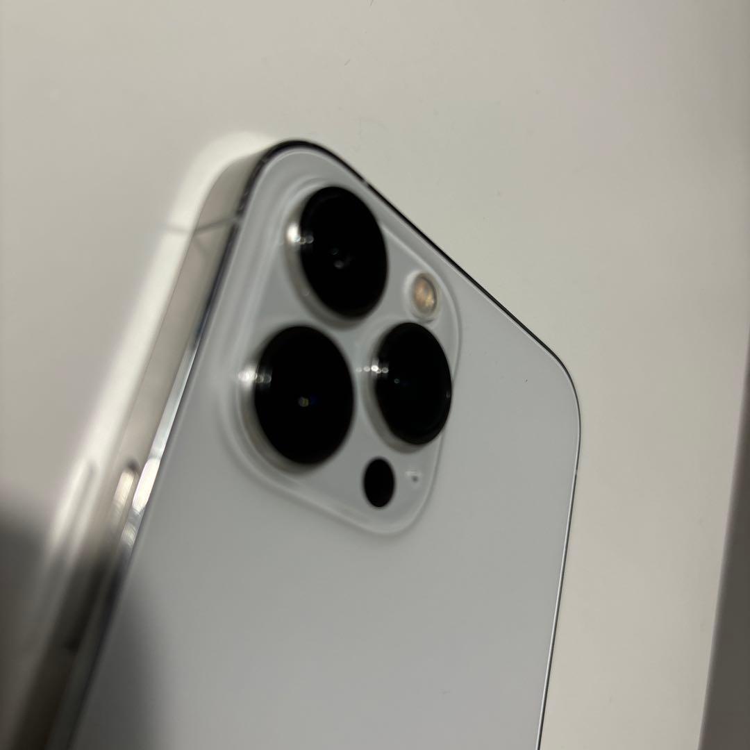 [sonyrikki]iPhone 13 proMAX本体