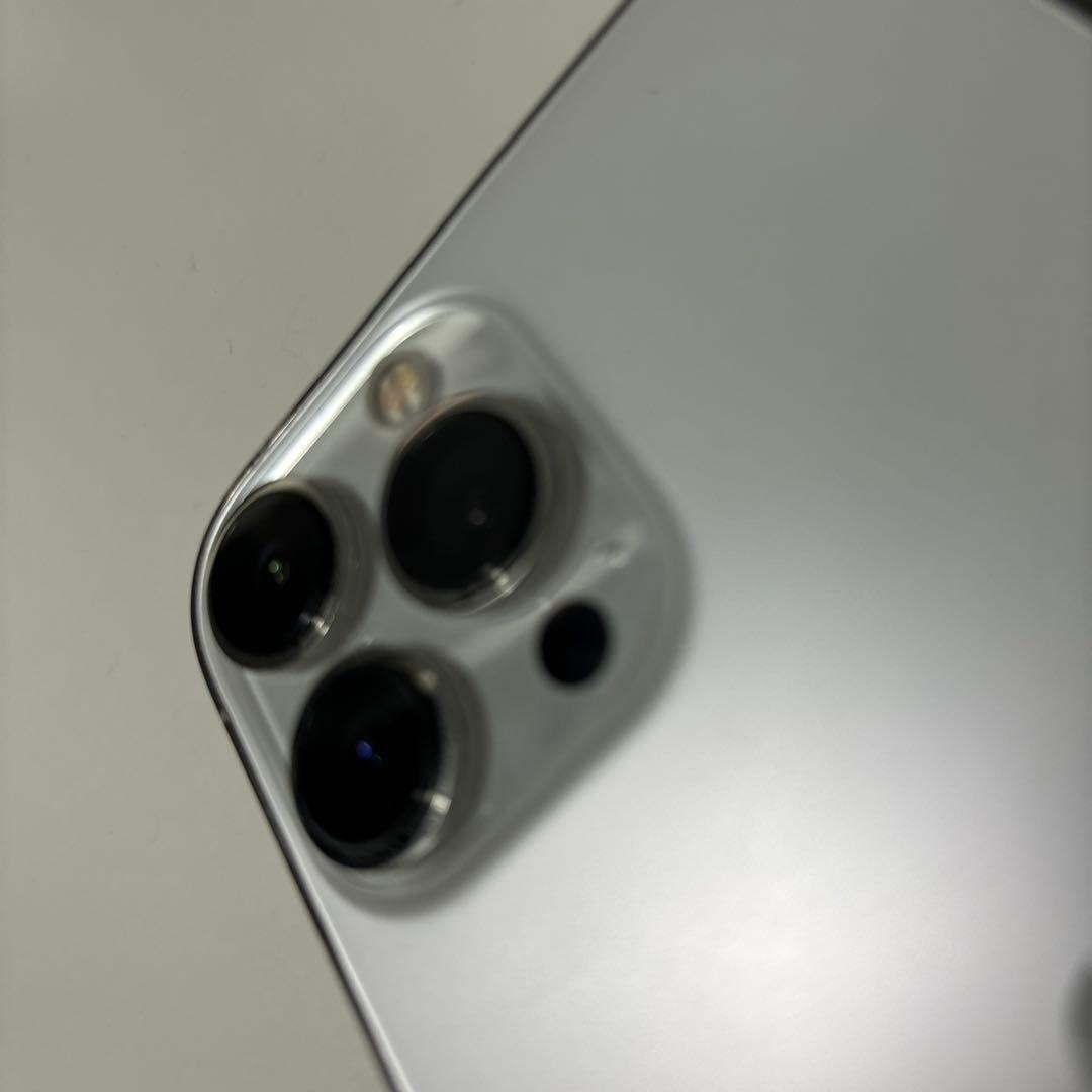 [sonyrikki]iPhone 13 proMAX本体