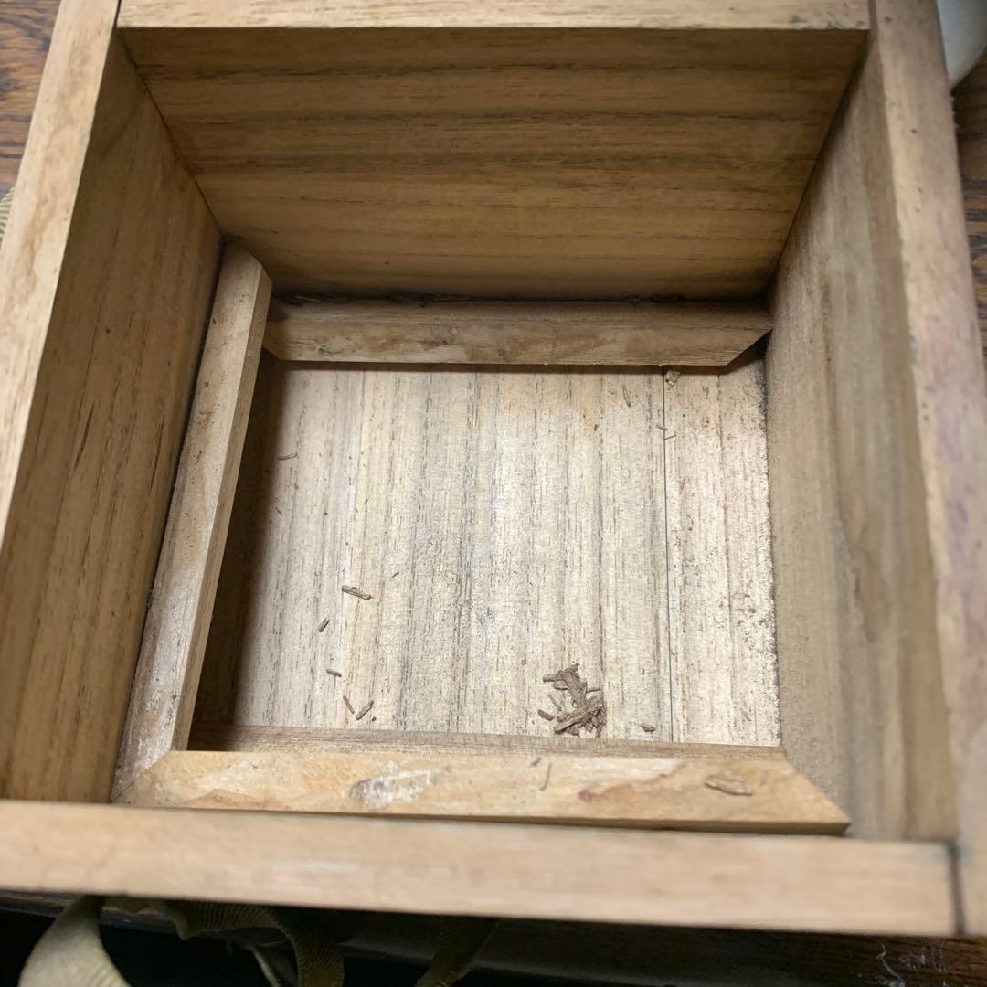 嵐山電車軌道株式會社とあります　鉄道関係の酒盃みたいですね