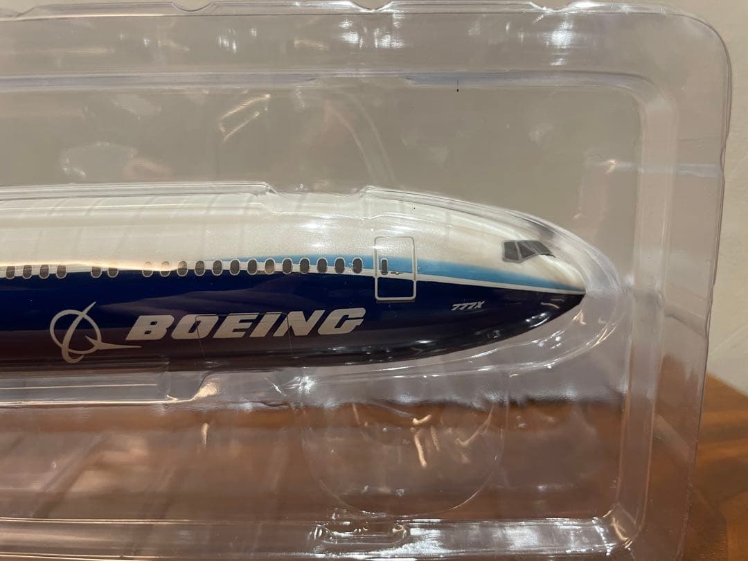ボーイング公式 777X 777-9 1/200 新品未使用