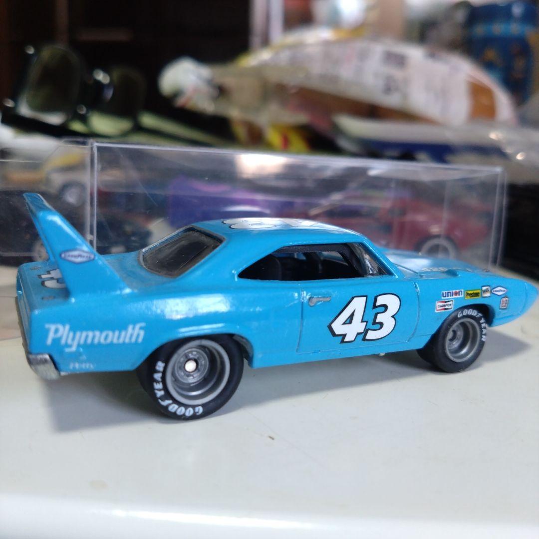 ホットウィール ヴィテージレーシング 　プリムス　スーパーバード　ペティー