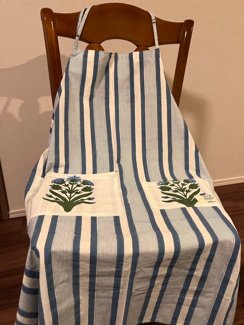 目黒蓮さんドラマ「海のはじまり」大竹しのぶさん着用と同じエプロン