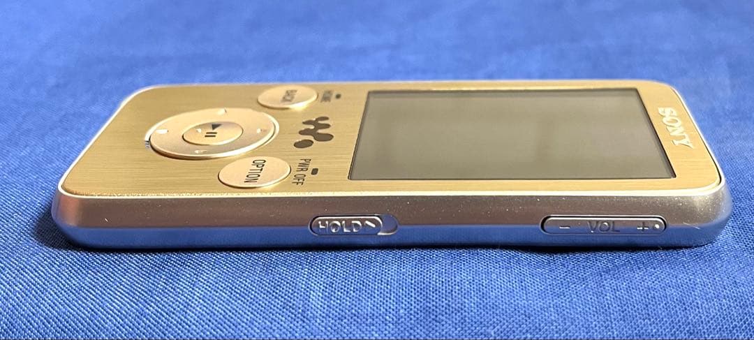【超美品　新品同様】ソニー ウォークマン　NW-S636F 4GB ゴールド