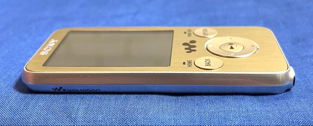 【超美品　新品同様】ソニー ウォークマン　NW-S636F 4GB ゴールド