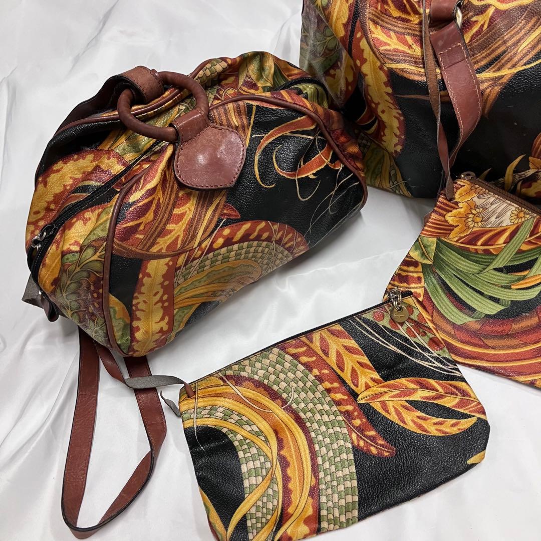 Salvatore Ferragamo ボタニカル柄 ボストンバッグ ポーチ
