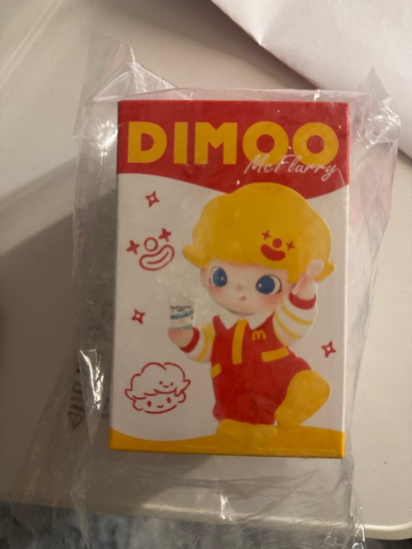 日本未販売 マクドナルド x DIMOOコラボフィギ ユア McFlurry