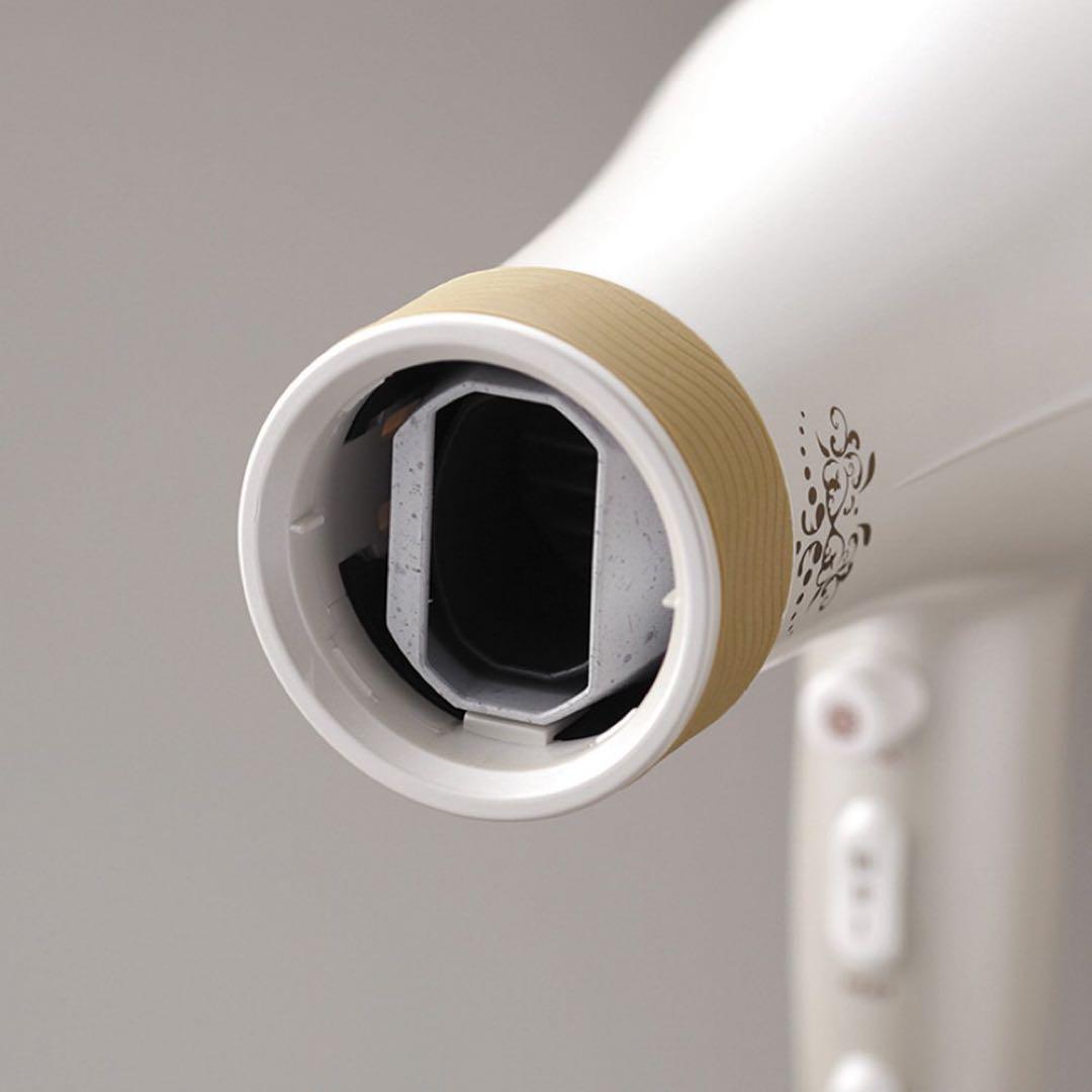 ヘアドライヤージャンク クレイツ(Create) イオン グレイス 白