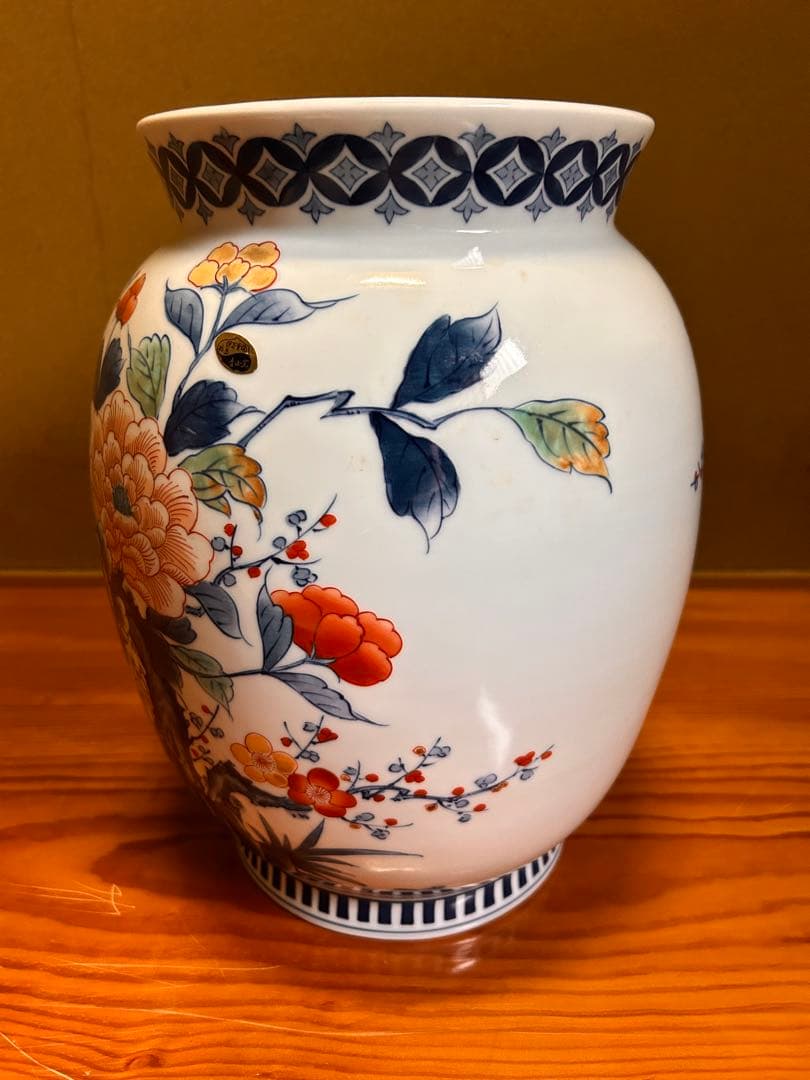 鍋島　花瓶