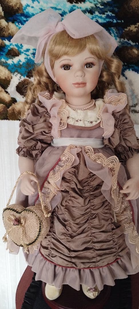 コレクターズドール 薄茶色ドレス