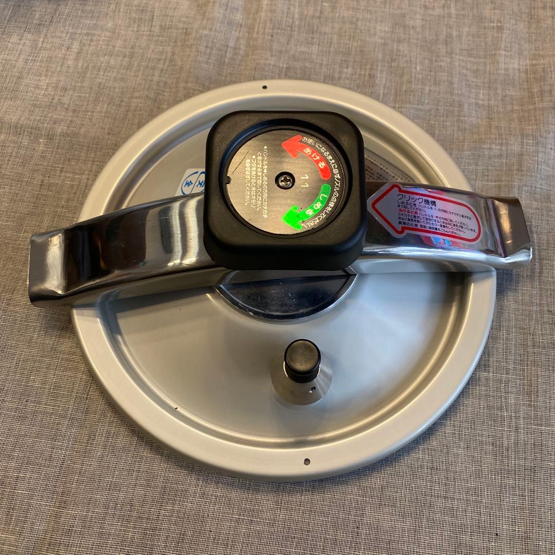 RIKEN 圧力鍋　両手鍋　ガス火専用