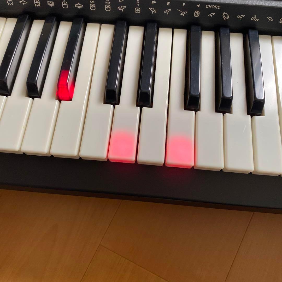 イヤホン・スタンド付き　カシオ　CASIO 光ナビゲーションキーボード