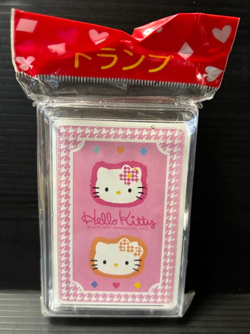 サンリオ　ハローキティ　けろけろけろっぴ　みんなのたー坊　トランプ セット