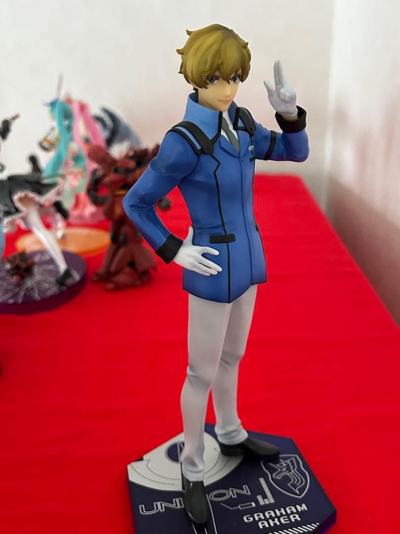 グラハムエーカー フィギュア